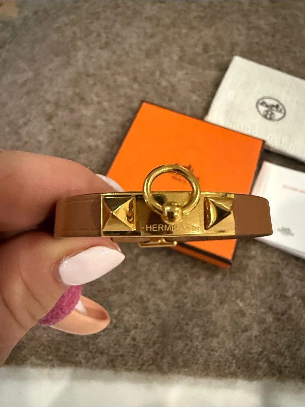 Hermes Rivale Mini Leather Bracelet with Gold Hardware - Picture 7 of 7